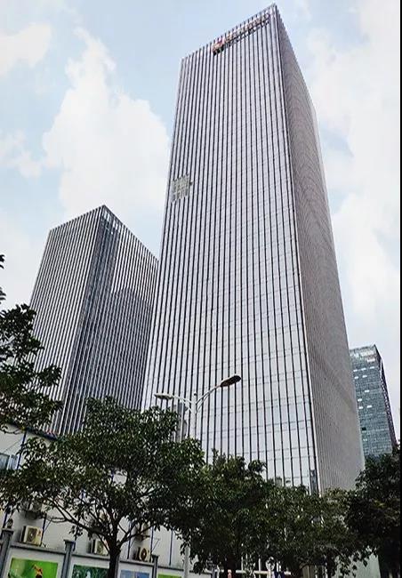 深圳国银金融中心大厦由国银金融租赁有限公司投资建设的.