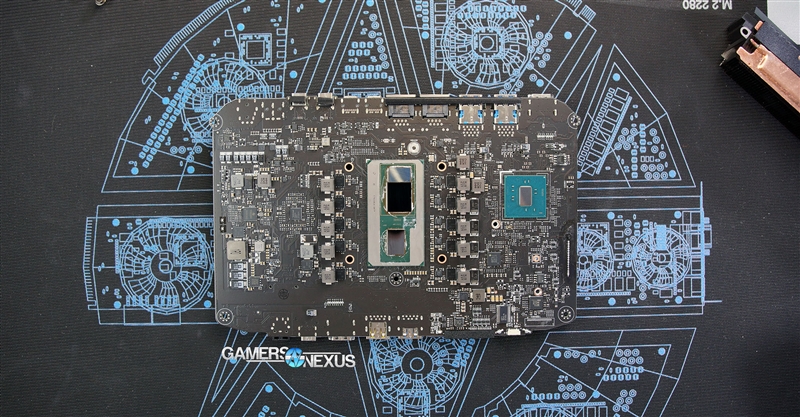Intel+AMD合体激情四射！NVIDIA晕倒在墙角